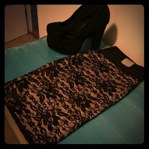 Women’s size medium Maurice’s lace overlay skirt